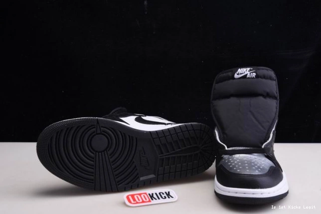 CD0461-001 OG JORDAN HIGH WMNS SILVER AIR 1 TOE 0718